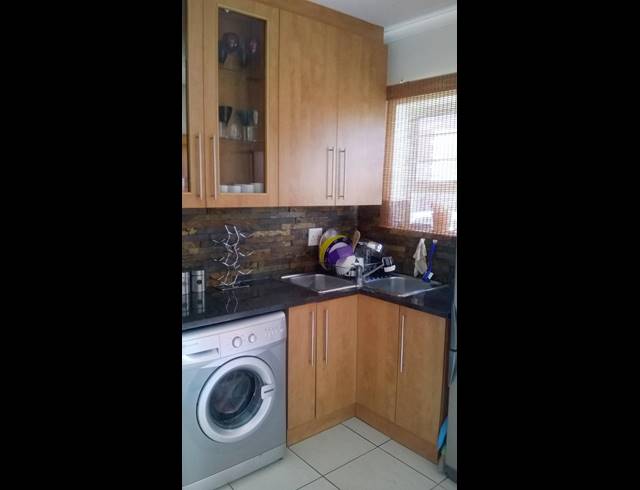 2 BEDROOM TOWNHOUSE RENTED IN WALMER HEIGHTS